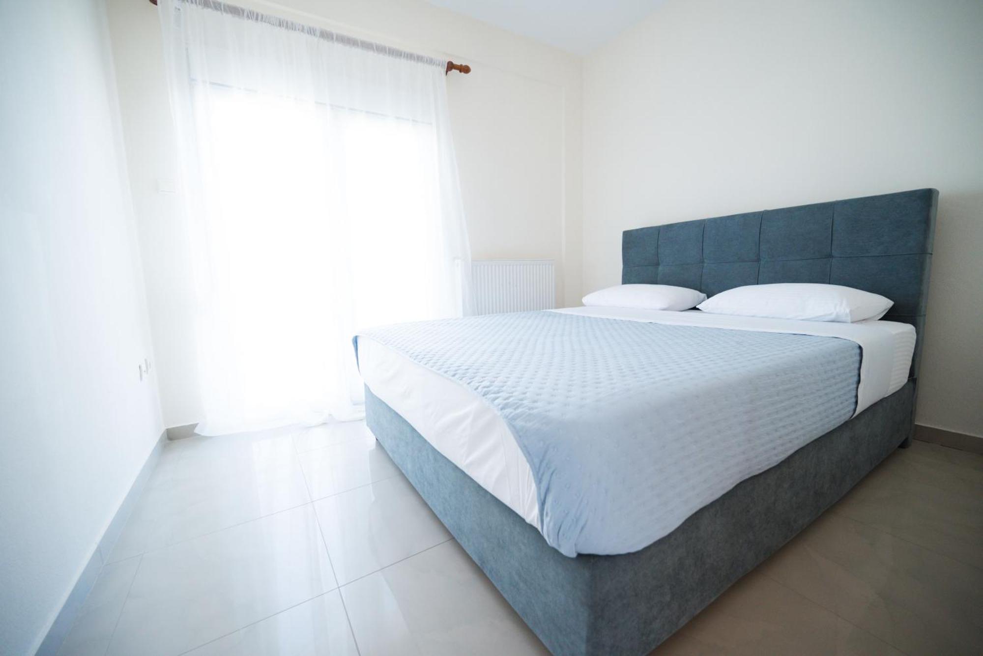 3 Bedroom Apartment, 115m2 *