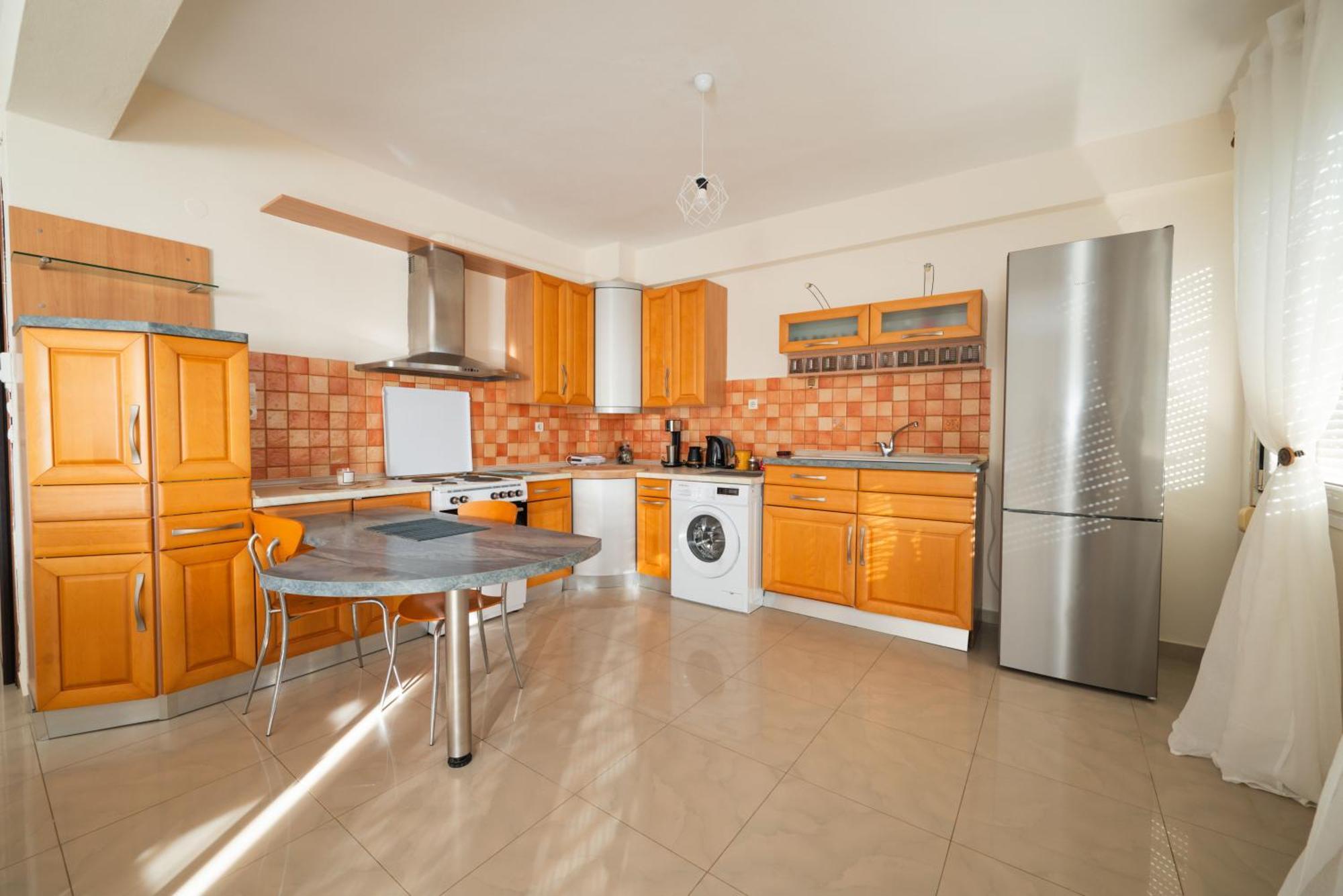 3 Bedroom Apartment, 115m2 *