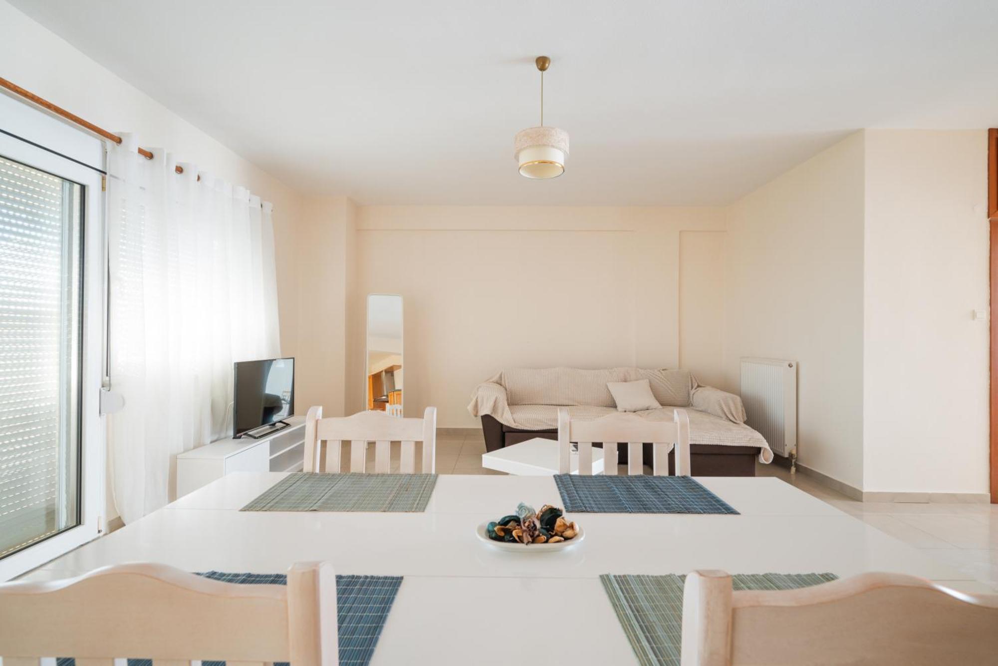 Apartment 3 Bedroom Apartment, 115m2